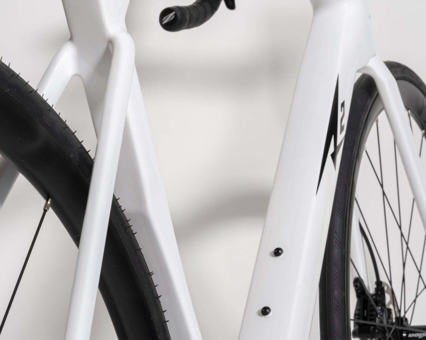 Rogue Shimano 105 road bike - A2