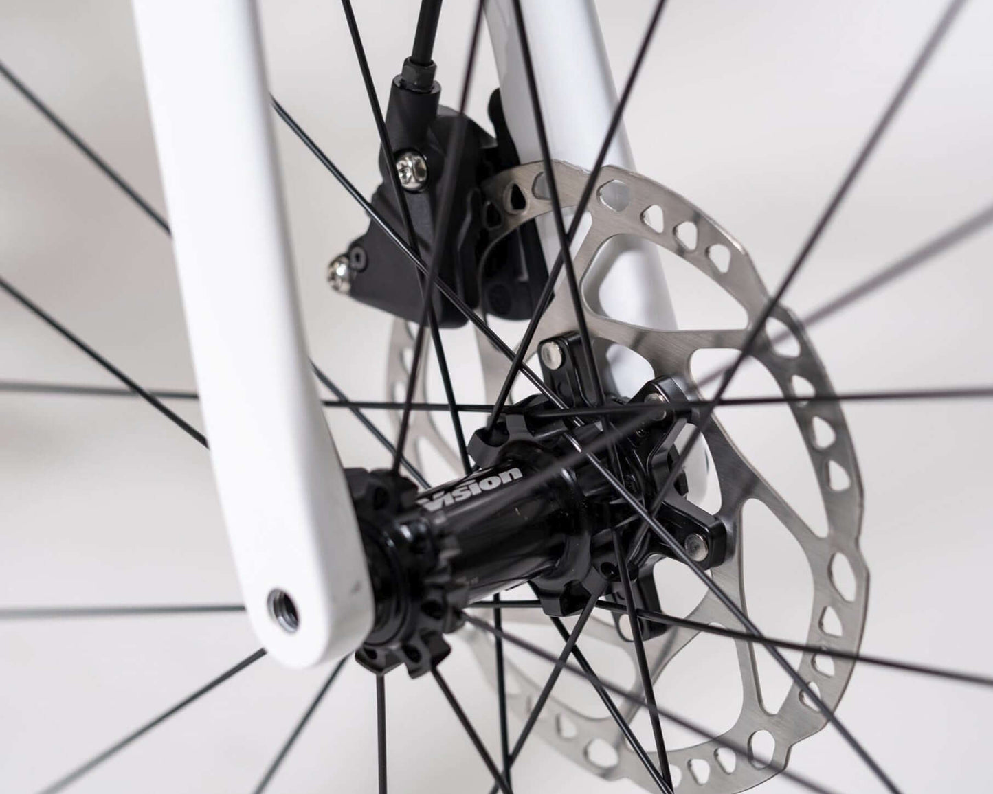 Rogue Shimano 105 road bike - A2