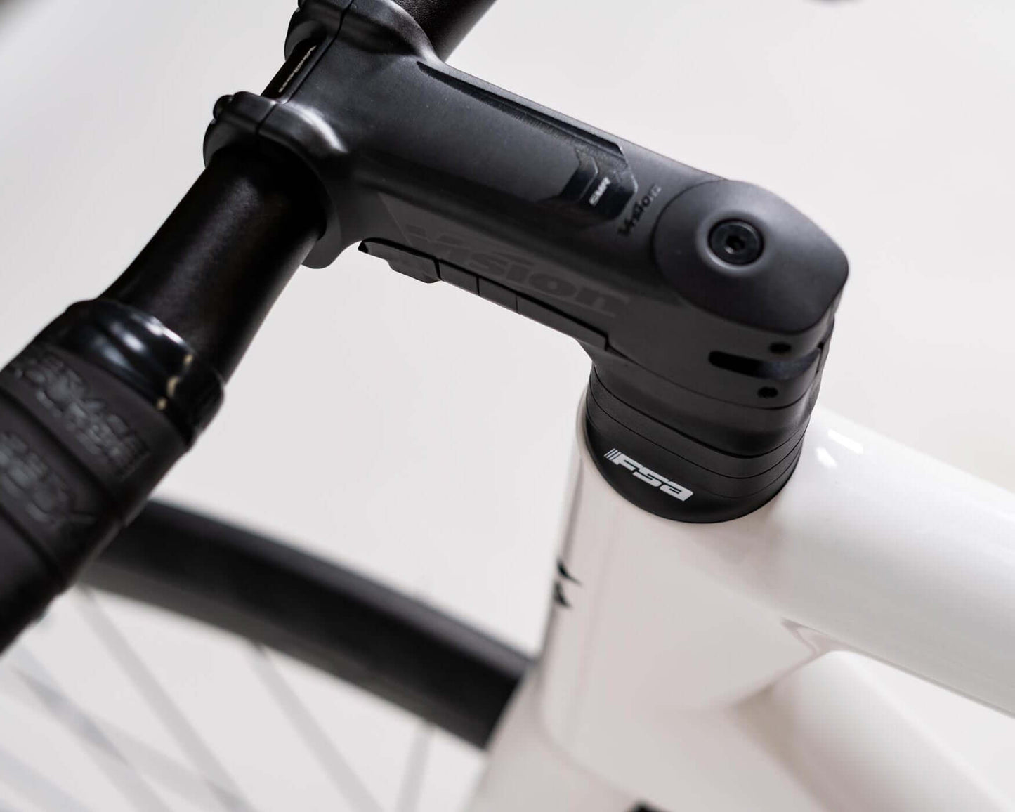 Rogue SRAM Rival AXS bike - Road Bike