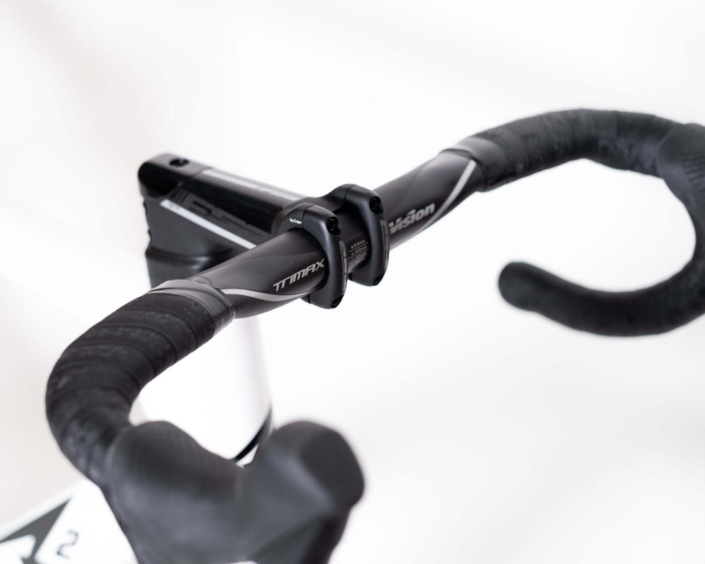 Rogue SRAM Rival AXS bike - Road Bike