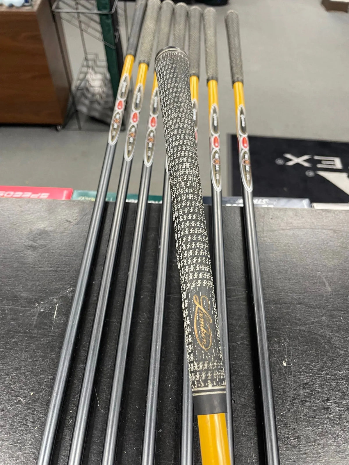 Taylormade Iron Rack TaylorMade R7 Iron Set (Used)