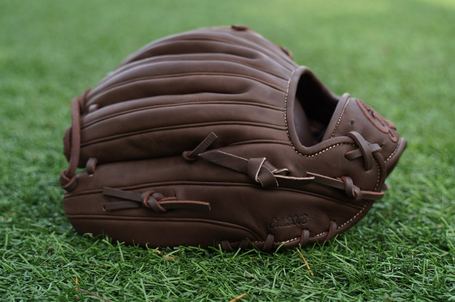 12" Infield/ Outfield MG-Closed Web Grace Glove