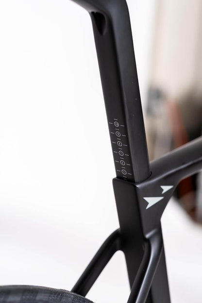 Rogue SRAM Rival AXS bike - Road Bike