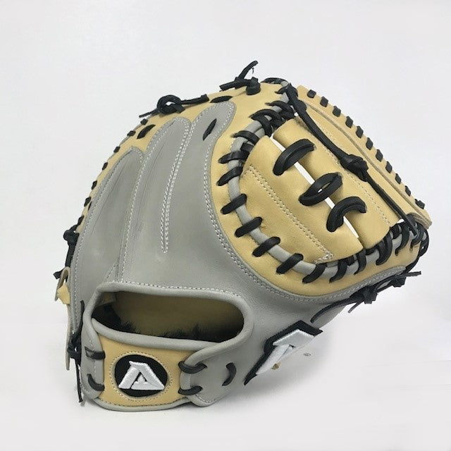 ASM 47 (33 inch circumference) Torino Catcher's Mitt
